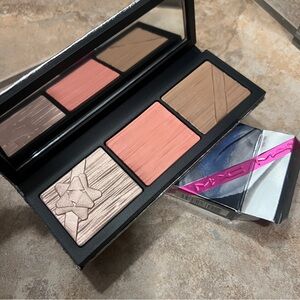 MAC Cosmetics Shiny Pretty Things Fair